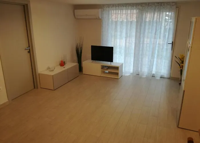 Le Ancore * مارتْشانا مارينا